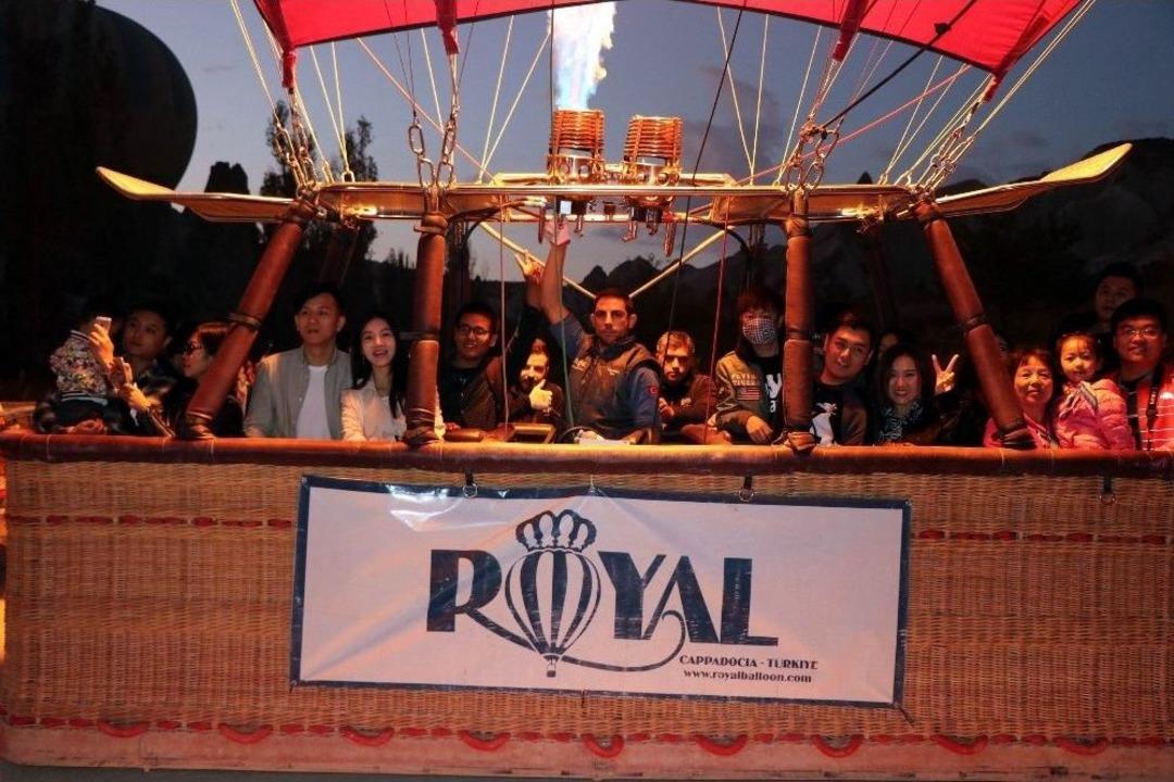 &Ccedil;inliler &Ccedil;in Bayramını Kapadokya&rsquo;da G&ouml;ky&uuml;z&uuml;nde Kutluyor