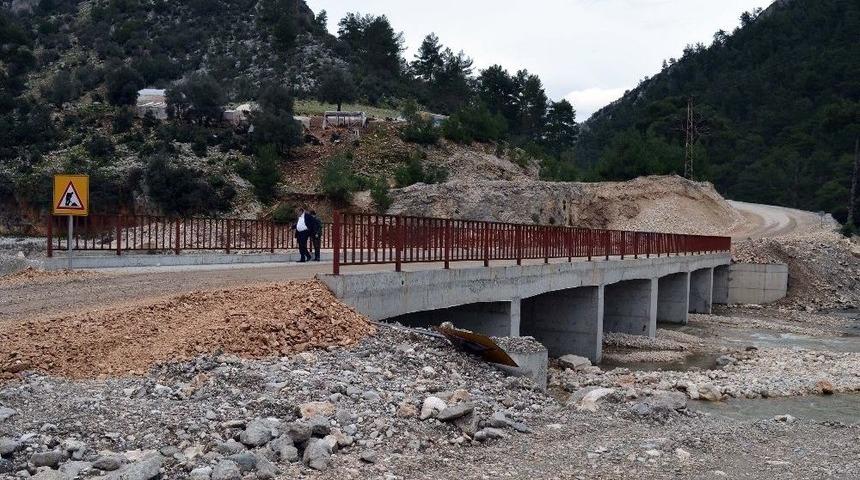 Demre &Ccedil;ayı K&ouml;pr&uuml;s&uuml; Hizmete A&ccedil;ıldı