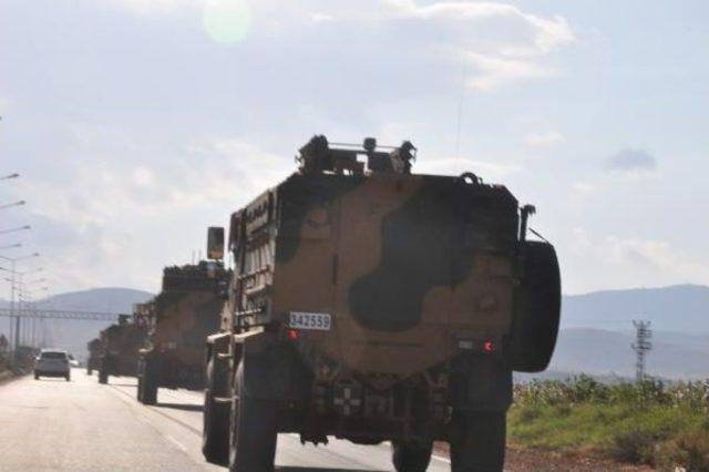 Hatay’Da Sınıra Askeri Araç Sevkiyatı Devam Ediyor