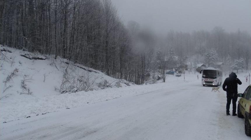 Domani&ccedil;&rsquo;te Kar Yağışı, Sis Ve Buzlanma Ulaşımı Zorlaştırıyor