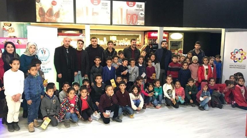 Kırsal Kesimde Okuyan Öğrenciler Sinema İle Buluştu