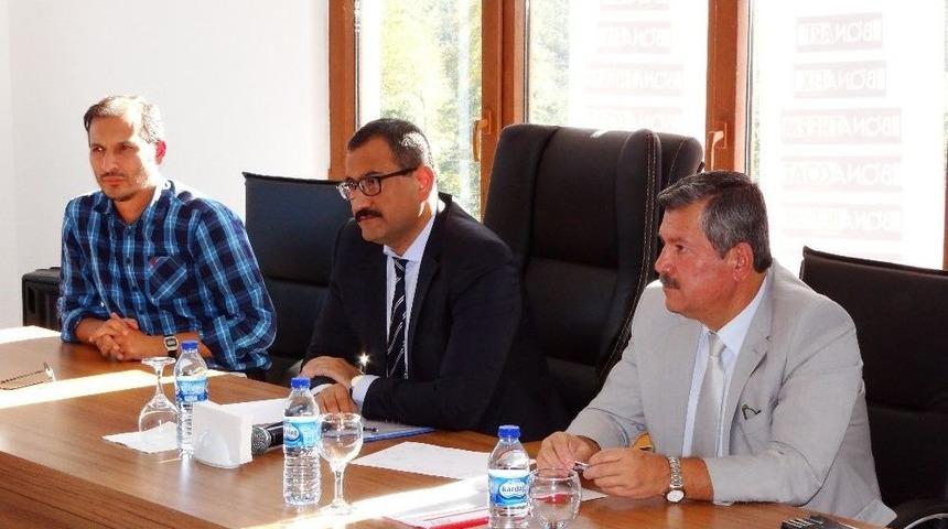 Vali Sarıfakıoğulları Organize Sanayi B&ouml;lgesi&rsquo;ndeki İşverenlerle Buluştu, Sorunlarını Dinledi