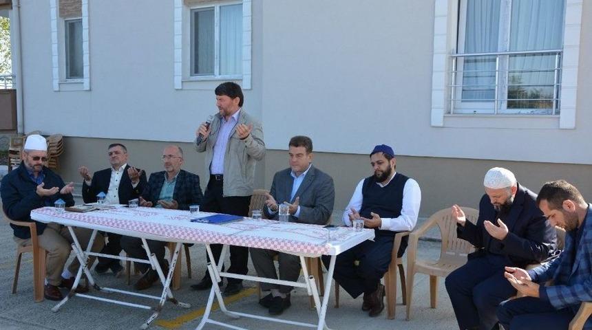 Tacettin Komutan Dualarla Anıldı