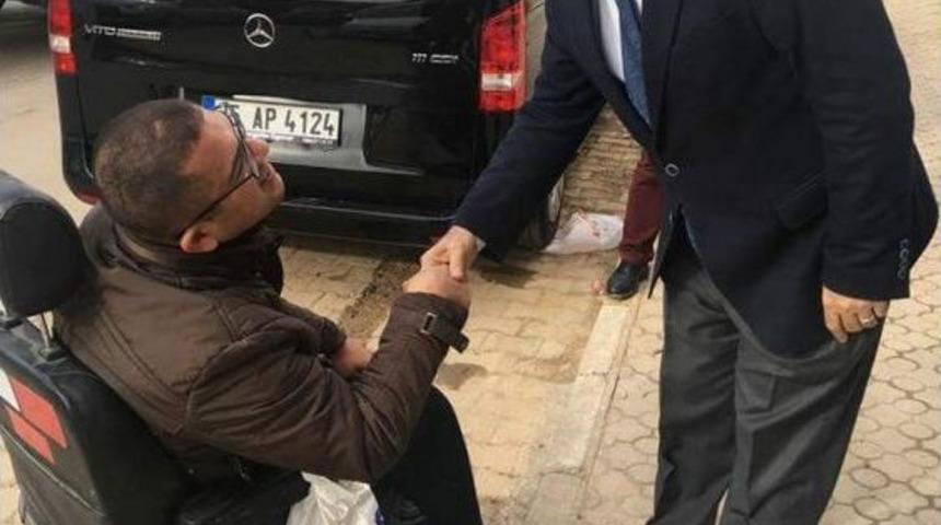 Ak Parti Mardin İl Başkanı Engelli Vatandaşın Yanına Gitti