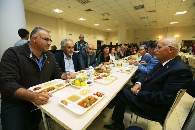 Serçeşme Cemevi’nde Oruçlar Açıldı