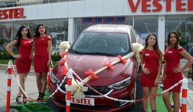 Alışveriş Yapıp &Ccedil;ekilişe Katıldı, Son Model Otomobil Kazandı 3