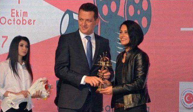 Altın Safran Film Festivali'nde En Iyi Filmler Ödüllendirildi
