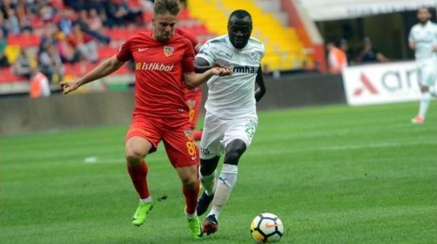 Bursaspor'un K&ouml;t&uuml; Oyunu Verilere Yansıdı