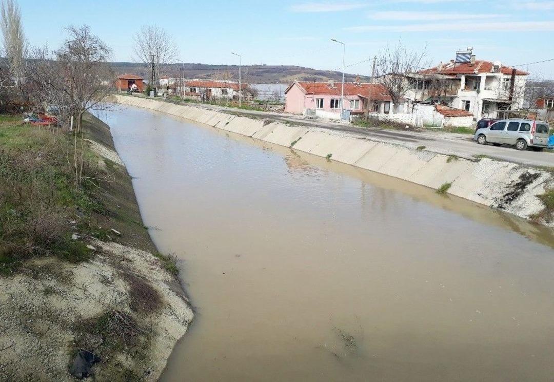 Ergene Nehri Taştı, Ağıllar Sular Altında Kaldı