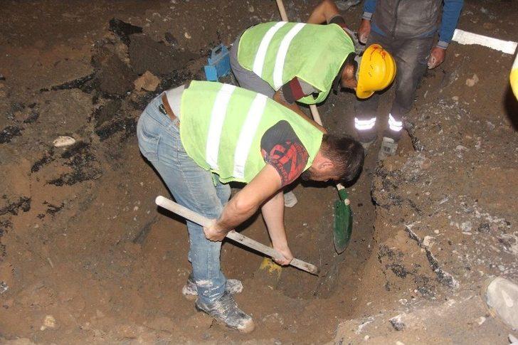 Sivas’ta Kazı Çalışmasında Delinen Doğalgaz Borusu Paniğe Neden Oldu G5