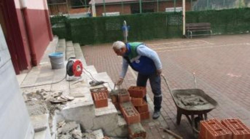 Okul Hizmet Masası &Ccedil;alışmalarını S&uuml;rd&uuml;r&uuml;yor