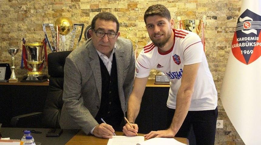 Karab&uuml;kspor, Sivasspor&rsquo;dan Cem &Ouml;zdemir&rsquo;i Kadrosuna Kattı