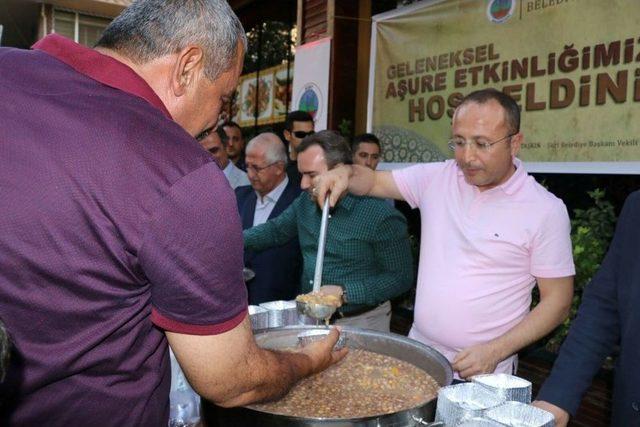 Vali Atik Hafta Sonu Yoğun Bir Mesai Geçirdi