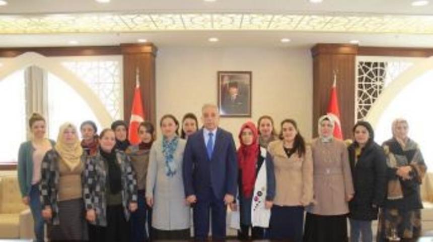 Kadın Çiftçilerden Vali Toprak’a Teşekkür Ziyareti