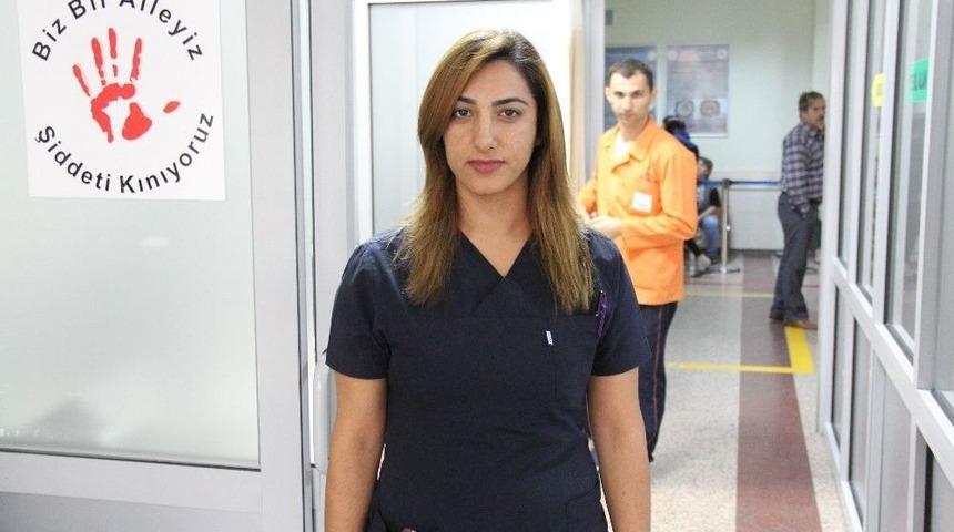 (&ouml;zel Haber) 4 Aylık Hamile Sağlık &Ccedil;alışanına Hastanede Saldırı