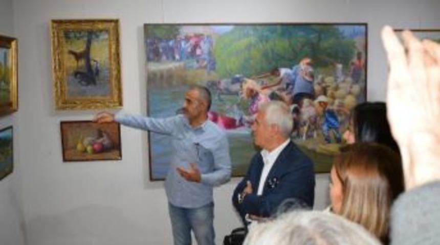 &ldquo;&uuml;lkemin Renkleri&rdquo; Konak K&uuml;lt&uuml;revi&rsquo;nde Sergileniyor