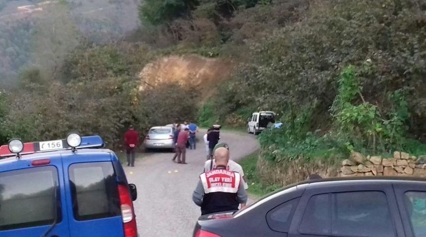 Arazi Y&uuml;z&uuml;nden Kardeşi Ve Eşini &Ouml;ld&uuml;rd&uuml;