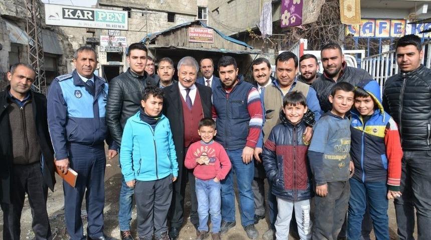 Başkan Pınarbaşı Esnaf Vatandaş Ve Muhtarlarla Buluştu