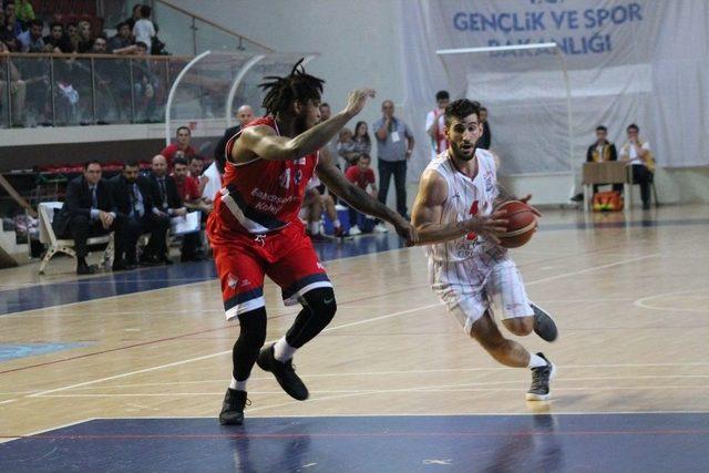 Türkiye Basketbol Ligi: Yalova Group Belediyespor: 80 - Bahçeşehir Koleji: 87