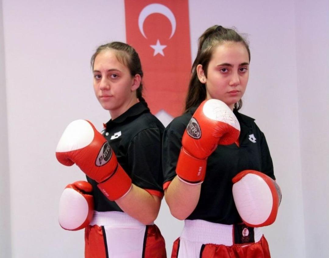 Sadece Rakipleriyle Değil Kendi İkizleriyle De M&uuml;cadele Ediyorlar