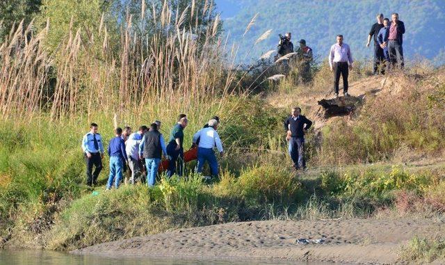 18 Yaşındaki Genç Boğularak Hayatını Kaybetti