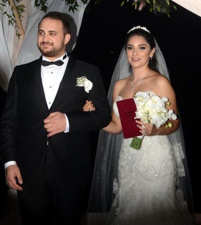 Bodrum'da Ünlü Isimleri Biraraya Getiren Nikah