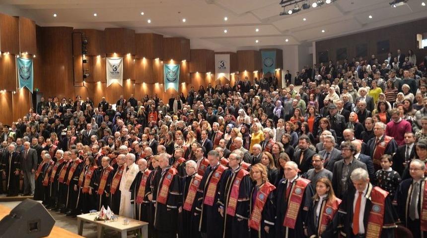 Başarılı Akademisyenlere &Ouml;d&uuml;l