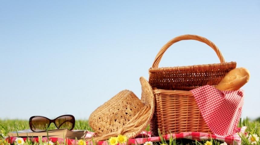 Tak Sepeti Koluna Herkes Piknik Yoluna: Piknik Sepetinizi Dolduracak 11 Enfes Lezzet