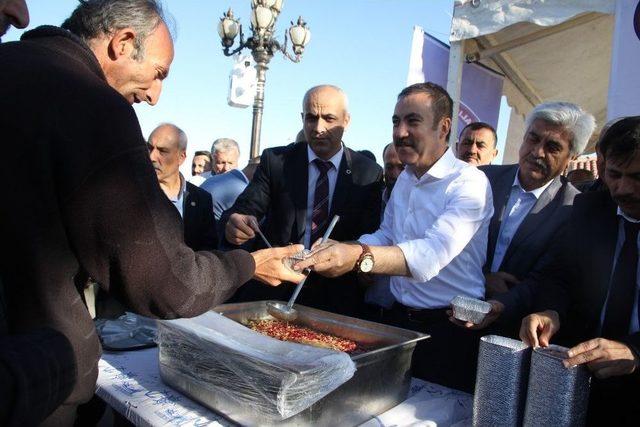 Ankara&rsquo;da 5 Bin Kişiye Aşure Dağıtıldı 1