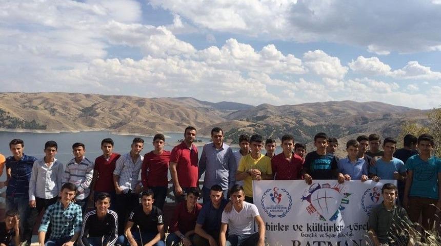 Batmanlı 250 Genç Mardin, Elazığ Ve Şanlıurfa’yı Gezdi