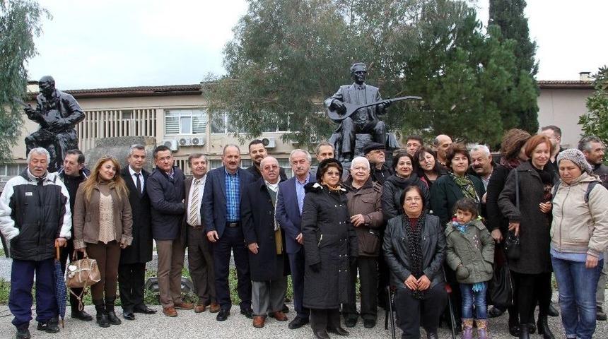 Fethiye&rsquo;de Trt Sanat&ccedil;ısı Hamdi &Ouml;zbay&rsquo;ın Heykeli A&ccedil;ıldı