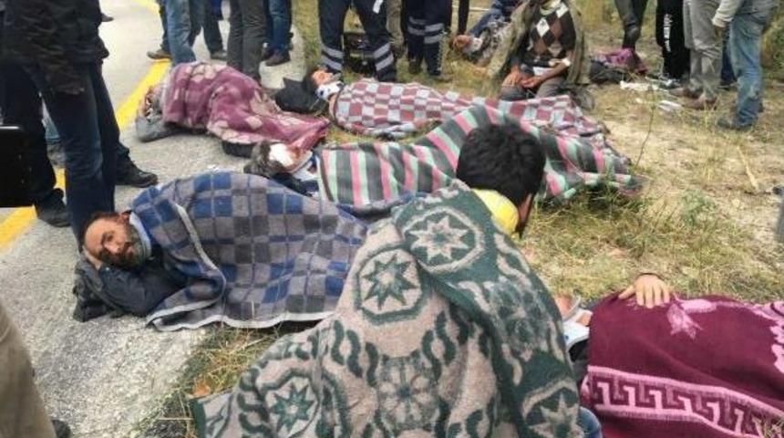 Uludağ&rsquo;Da Yaralılar, Battaniyeye Sarınarak Ambulans Bekledi