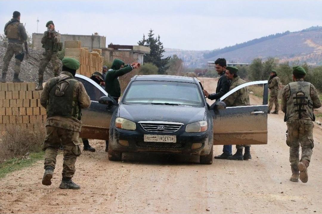 Azez B&ouml;lgesinde &Ouml;so Askerleri Sıkı Denetim Yapıyor