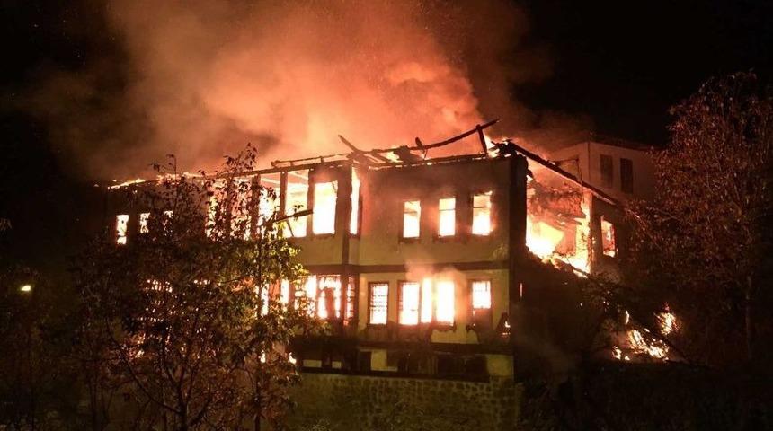 Safranbolu&rsquo;da 150 Yıllık Konak Alevlere Teslim Oldu