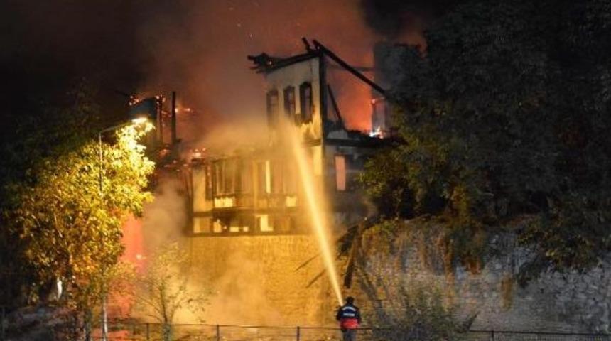 Safranbolu'da 150 Yıllık Tarihi Konak K&uuml;l Oldu