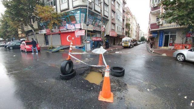 (özel Haber) Mahalleyi Lağım Suyu Bastı, Vatandaşlar İsyan Etti