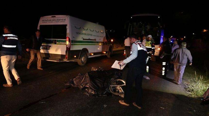 Yatağan&rsquo;da Yolcu Otob&uuml;s&uuml; Motosiklete &Ccedil;arptı: 1 &Ouml;l&uuml;