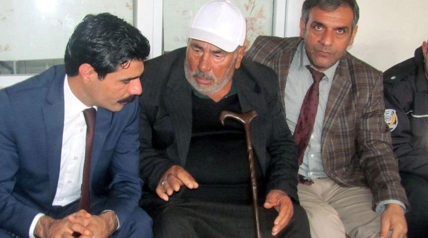 Kaymakamı Bağlı, T&uuml;rk Ordusu İ&ccedil;in Vatandaşlardan Dua İstedi