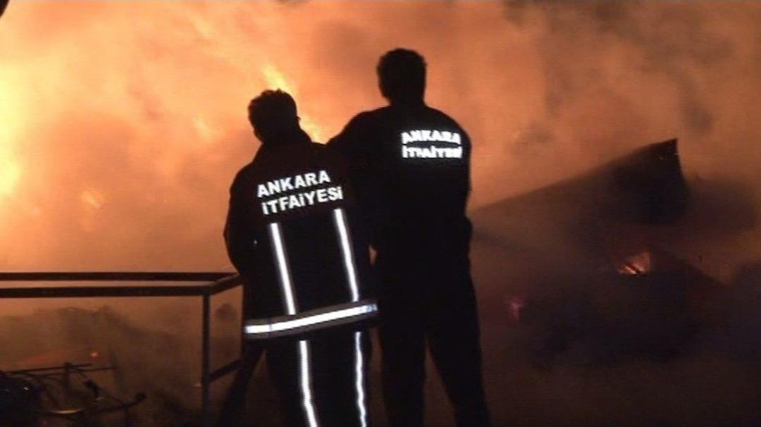 Pursaklar&rsquo;da Korkutan Yangın