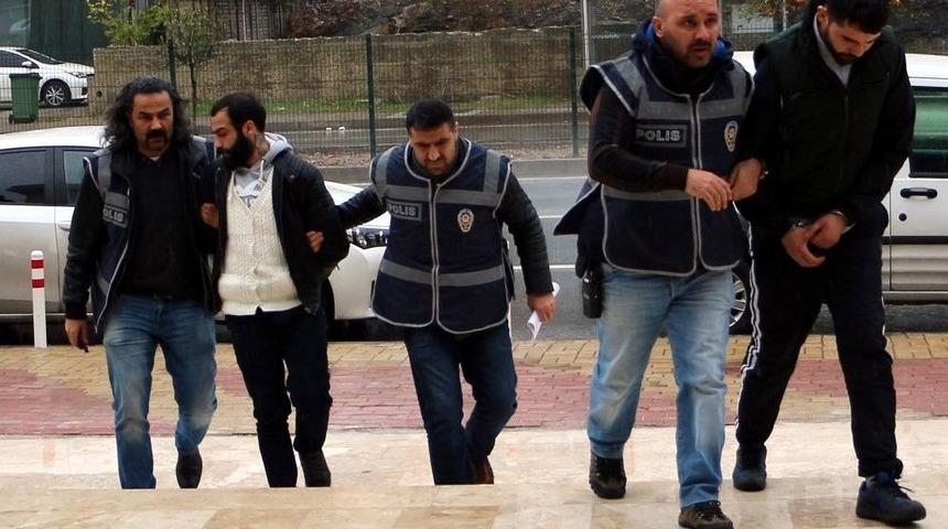 Cinayet Şüphelilerine Ömür Boyu Hapis Cezası