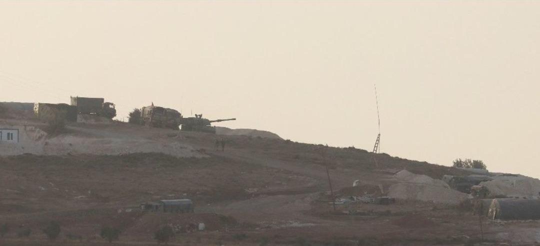 Suriye Sınırına Konuşlanan Askeri Ara&ccedil;lar Hazır Bekliyor