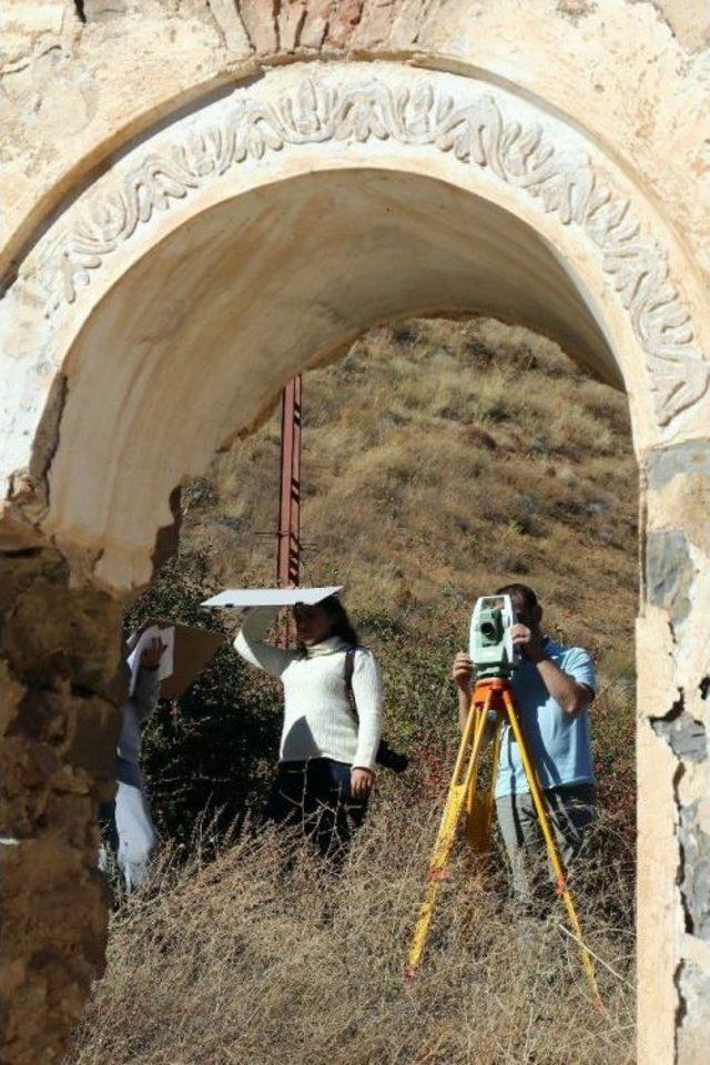 Süleymaniye’de İki Kilisenin Restorasyon Projeleri Hazırlanıyor