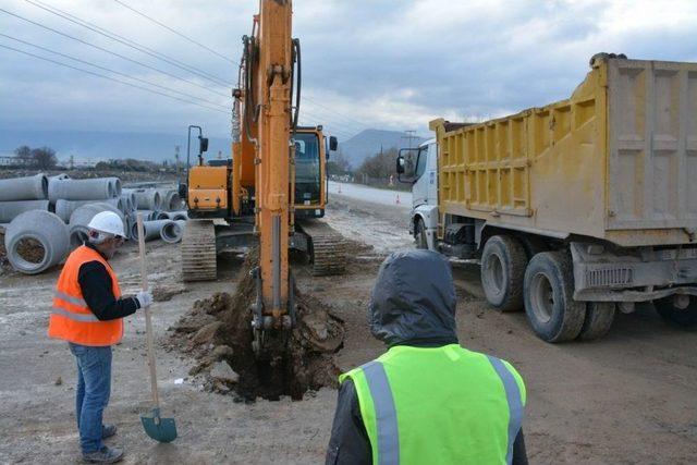 Muradiye Kampüs Yolu’nda Çalışmalar Devam Ediyor