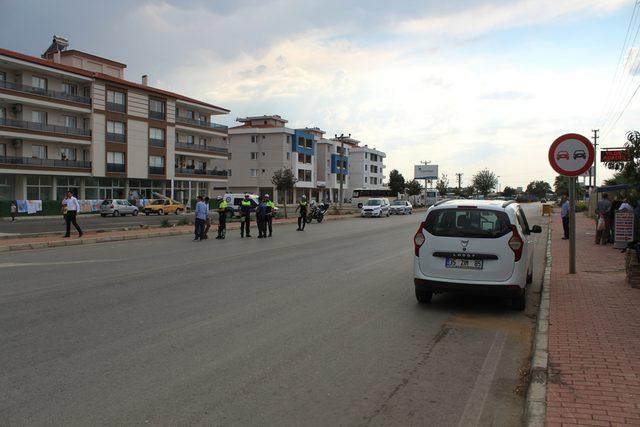 Otomobille çarpışan kasksız motosikletli yaşamını yitirdi