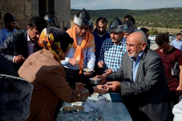 Ateşbâz Etkinlikleri Aşure İkramıyla Sona Erdi