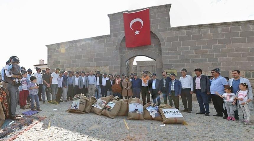 M&uuml;siad Konya Şubesi Tarihi Ticareti Canlandırdı