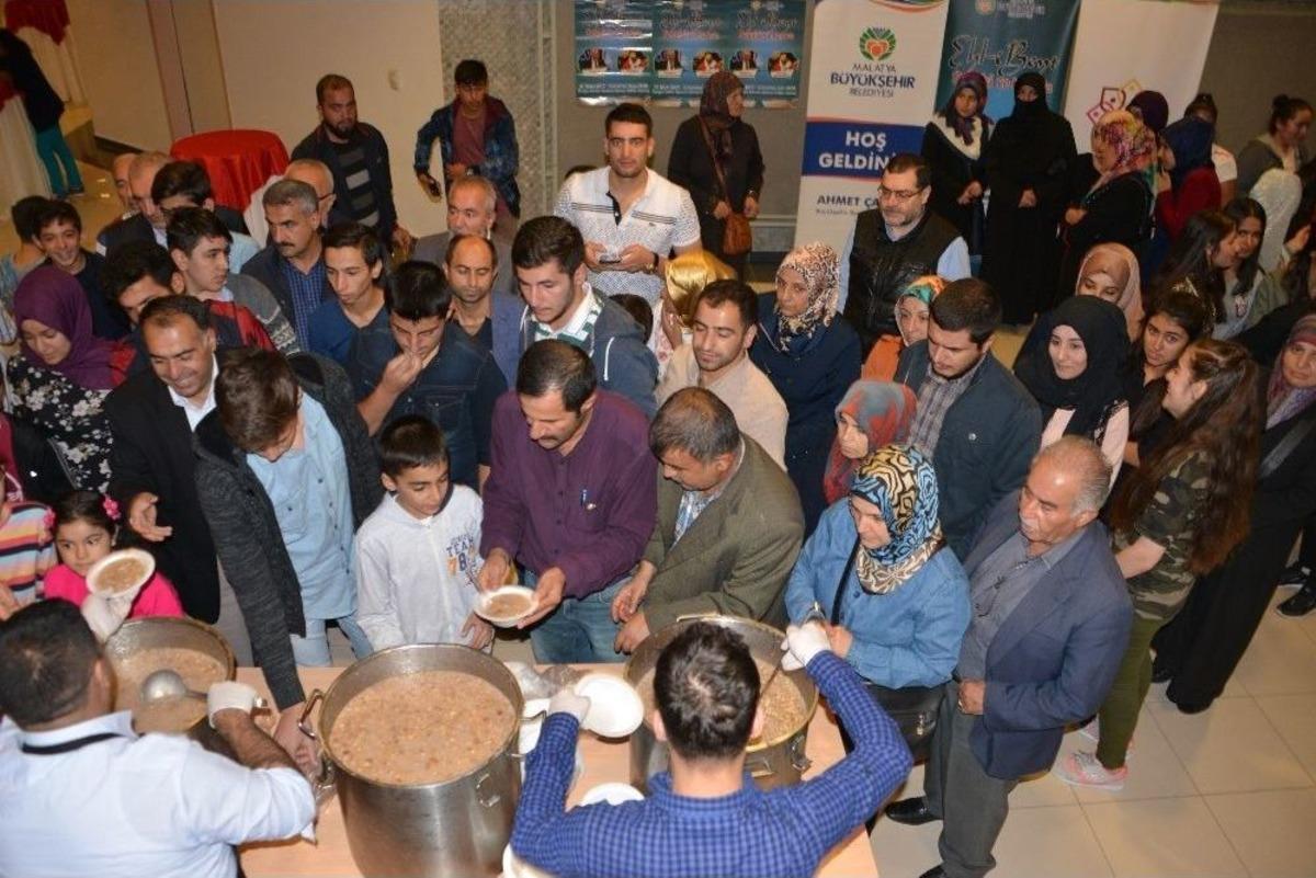 &lsquo;ehlibeyt Sevgisi Ve Kerbela&rsquo; Programına Yoğun İlgi