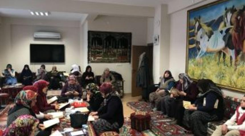 Beylikovalı Kadınlar ’fetih Suresi’ Okudu