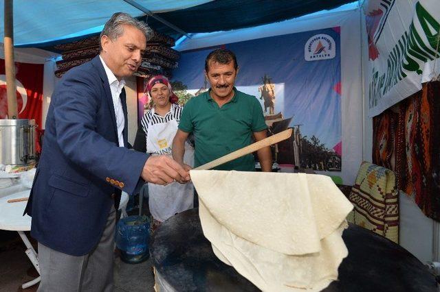 Yöresel Renklerde Karadeniz Buluşması