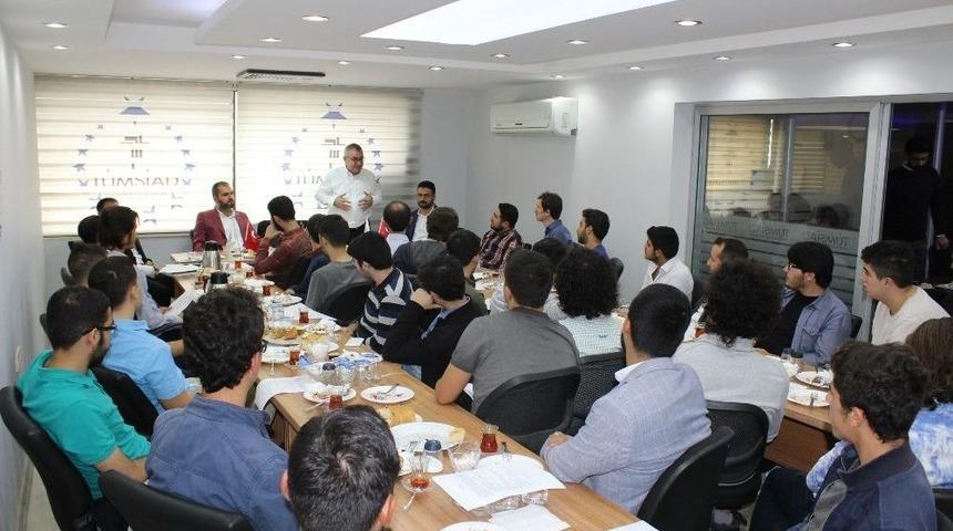 Gen&ccedil; Girişimciler T&uuml;msiad İzmir&rsquo;de Buluştu